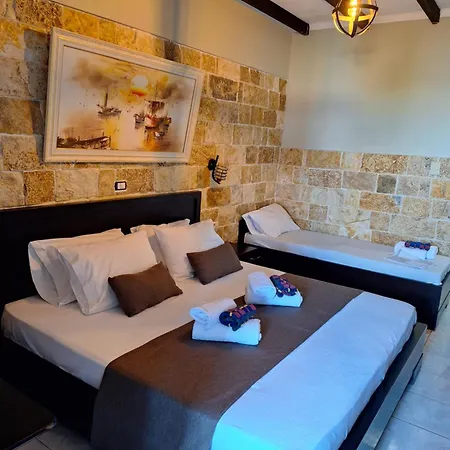 Castle Hotel Himarë Extérieur photo