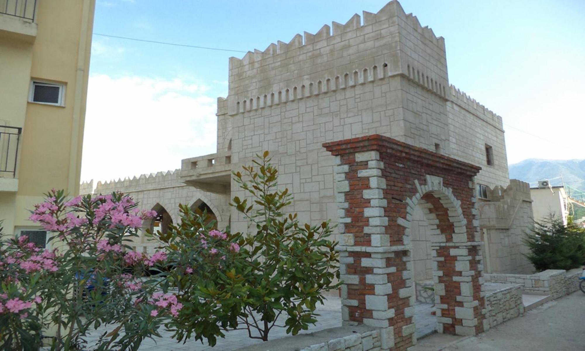 Castle 3* Himare